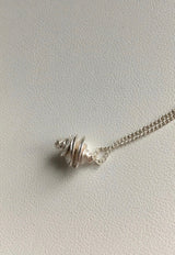Matt conch symbol long necklace
