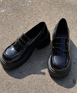 glossis  - shoes