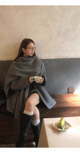ウールグレーマフラーケープコート