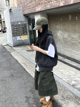 レオピグメントフード付きツーウェイベスト