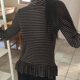 (Plain) ホテフリルレイヤードインナータートルネックTシャツ