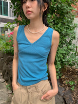Toara Ribbed Diagonal Cut V-neck Sleeveless