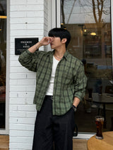Enter checkered cropped shirt