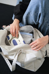 standard duffle bag (light grey)