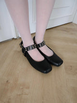 eyelet square flats