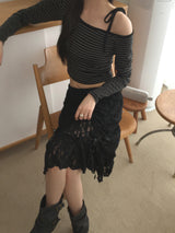 Seble one-shoulder unbalance strap striped long-sleeved T-shirt
