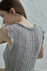 Ribbon sleeveless knit_gray