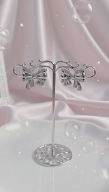 [ILLIT ウォンヒ Piercing] パフィーリボンピアス - Silver Color