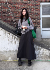 サイドカットミディスカート