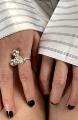 White silver balls ring