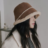 Moon Suede Bonnet Hat (Brown)