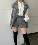 TWEED VEST