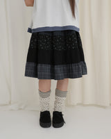 Blooming garden patchwork skirt / black