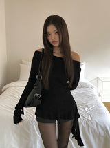 Mulder Off-Shoulder Unbalanced Shirring Frill Knit