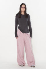 Relaxed and casual loose-fitting straight-leg pink pants, casual trousers