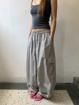 check balloon cargo pants