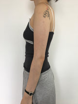 V-cut lace sleeveless (4color)
