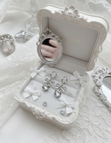 [IU Piercing] Dainty Heart Crystal and Ribbon Huggies Piercing - Silver Color