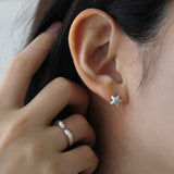 Twinkle chubby star earring(Sanding)