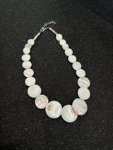 Coin nacre necklace
