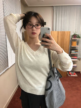 スラブVネックニット