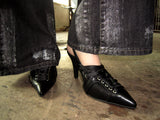 Sneakers point heels