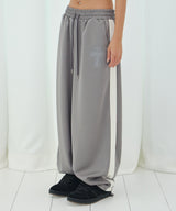 FROSS GLOSSY TRACK PANTS (KHAKI) F26QD162