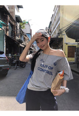 Control off-shoulder loose fit short-sleeved T-shirt