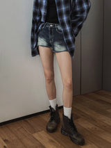 Watery washing vintage denim shorts