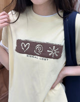 シグナル エンボス グラフィック ショートスリーブ Tシャツ