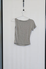 アシンメトリックツイステッドショルダートップ (Gray)