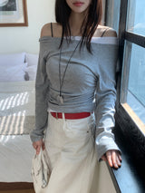 Milky Unbalance Off-Shoulder Boatneck Shirring Long Sleeve T 