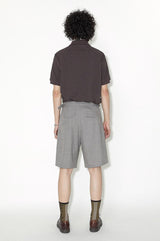 Wool blend short pants with pleated and segmented flat pocket design