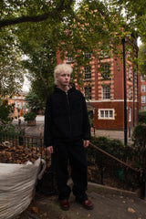 Essential Relaxed デニムパンツ (ブラック)