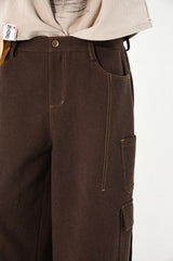 Detachable leopard print casual pants with multiple pockets and splicing design