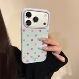 ドーパミン カラー ポルカドット ソフト アイフォン ケース (iPhone 13–17 Series)