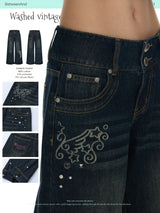 BETWEENAND Women’s jeans with a vintage wash effect and cat-eye details, designed to slim the figure – suitable for summer use