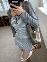 Light Hour ストライプノースリーブドレス & シルバーボタンカーディガン 2-piece Set (Gray)