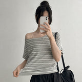 ソフト アンド フレキシブル ハーフオフショルダー ストライプ ショートスリーブ Tシャツ(3 colors)