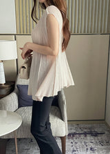 Loel Cut Line Pleated Cap Sleeve Blouse