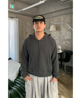 ヘンリーネッククロップパーカー