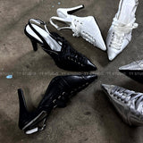 Sneakers point heels