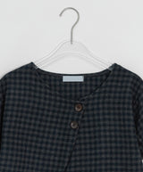 Bukanne ウールボタンチェックショートスリーブブラウス - ウール 50%
