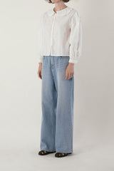 Round collar blouse