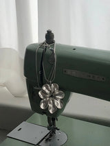 Petal Motion Drop Necklace