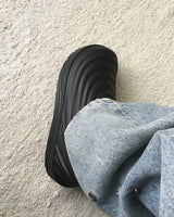 Bold Wave Clog