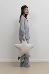 Star Hugger Puff Cushion / Grey