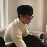 リブラインマッスルフィットジップアップニット