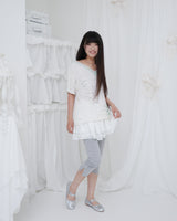 BUTTON LACE CAPRI PANTS / GREY