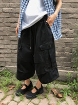 [unisex] Woven Button Pintuck Bermuda Wide Banding Pants